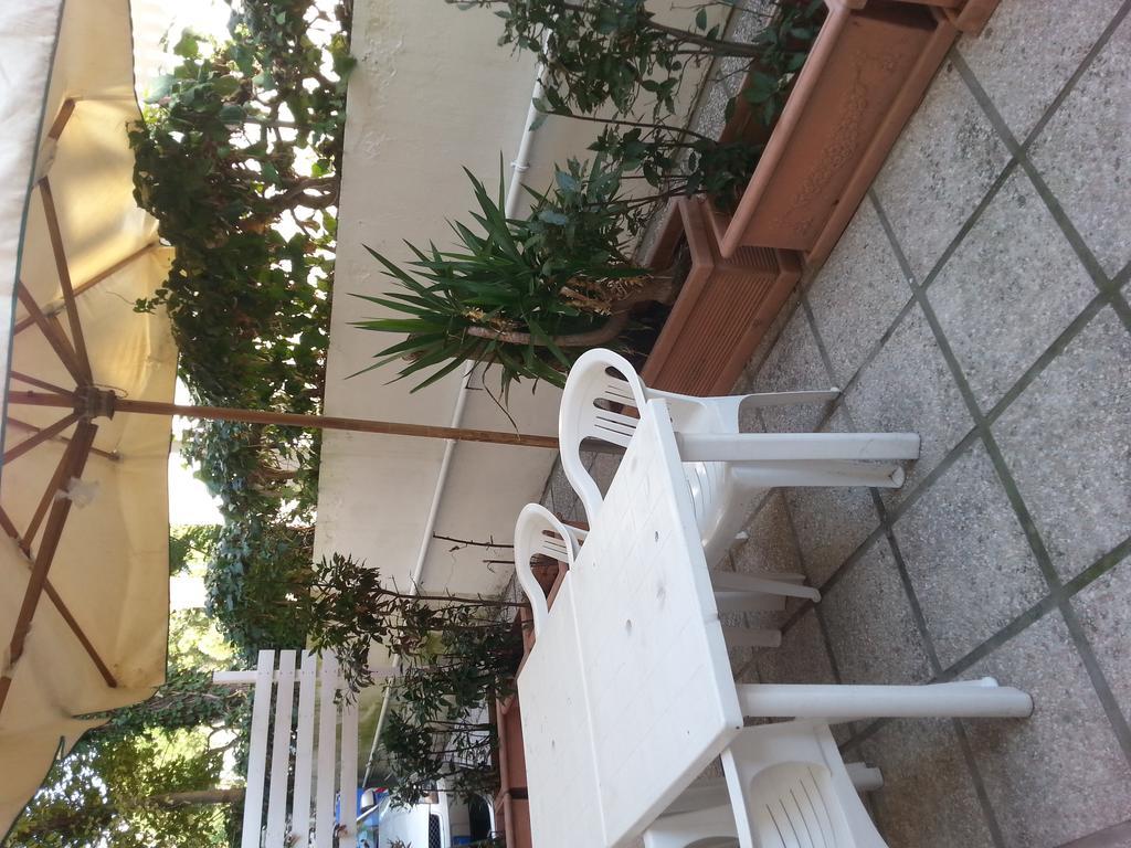 Residence Nocchiero Riccione Exterior foto